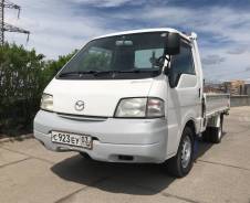 Mazda Bongo, 2003 в Улан-Удэ Mazda Bongo. 2003г автомат, 2 200 куб. см., 1 000 кг., 4x2