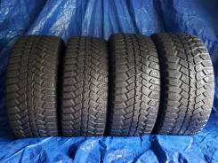 Kumho I'Zen WIS KW19, 235/55 R17 во Владивостоке Kumho I'Zen WIS KW19. Всесезонные, 2011 год, 50 %