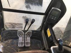 JCB, 2012 в Москве JCB. Экскаватор гусеничный JS220S T2