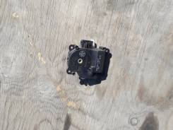 Сервопривод печки Toyota Harrier в Чите Мотор печки. Toyota Harrier, ACU10, ACU10W, ACU15, ACU15W, MCU10, MCU10W, MCU15, MCU15W, SXU10, SXU10W, SXU15, SXU15W