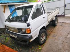 Toyota Lite Ace, 1989 в Уссурийске Toyota Lite Ace. Продам грузовик, 2 000 куб. см., 1 000 кг., 4x4