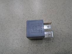Реле Volkswagen Touareg 2002-2010 Номер OEM 191906383C в Карпинске Реле Volkswagen Touareg 2002-2010 Номер OEM 191906383C
