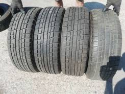 Yokohama Ice Guard IG30, 195/65R14 в Братске Yokohama Ice Guard IG30. Зимние, без шипов, 2011 год, 10 %