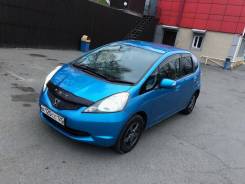 Аренда авто под такси во Владивостоке Honda Fit. Без водителя
