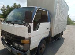 Toyota Dyna, 1991 в Хабаровске Toyota Dyna. Продаётся грузовик Тойота ДЮНА, 4 500 кг., 4x2