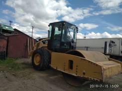 Caterpillar, 2012 в Хабаровске Caterpillar. Каток CS76 в Хабаровске, наработка 10000 м/ч., 6 600 куб. см.