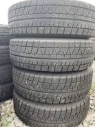 (Т1357) Bridgestone Blizzak Revo GZ, 205/70 R15 в Находке Bridgestone Blizzak Revo GZ. Зимние, без шипов, 2011 год, 10 %, 4 шт