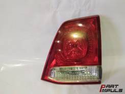 Стоп-сигнал задний правый Toyota Land Cruiser (09.2007 - 03.2012) в Новосибирске Стоп-сигнал. Toyota Land Cruiser, GRJ200, URJ200, URJ202, UZJ200, VDJ200, UZJ200W, J200, URJ202W 1GRFE, 1URFE, 1VDFTV, 2UZFE, 3URFE