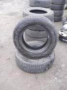 Bridgestone, 205\70R15 во Владивостоке Bridgestone. Зимние, без шипов, 2012 год, 20 %