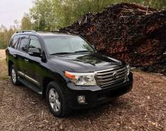 Аренда авто с водителем в Хабаровске Toyota Land Cruiser. С водителем
