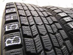 Dunlop Grandtrek SJ7, 215/80 R16 во Владивостоке Dunlop Grandtrek SJ7. Зимние, без шипов, 2014 год, 20 %