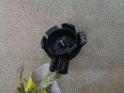 Плафон салонный освещения бардачка Toyota Camry V30, XV10 1990-1994 Номер двигателя 2С-Т в Карпинске Плафон салонный освещения бардачка Toyota Camry V30, XV10 1990-1994 Номер двигателя 2С-Т