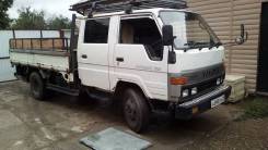 Toyota ToyoAce, 1990 во Владивостоке Toyota ToyoAce. Продам двухкабинник , 3т, категория В, 3 700 куб. см., 3 000 кг., 4x2