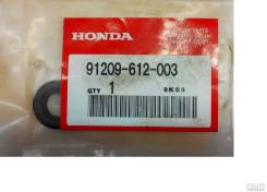 Сальник АКПП 91209-612-003 в Хабаровске Сальник акпп. Honda: Inspire, Lagreat, CR-X, Crossroad, Freed, Civic Ferio, Shuttle, CR-V, Avancier, Civic Hybrid, Today, Integra SJ, Life Dunk, Capa...