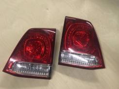 Стоп вставка багажника правая Toyota LAND Cruiser 200 08- 81581-60180 во Владивостоке Вставка багажника. Toyota Land Cruiser, GRJ200, URJ200, URJ202, URJ202W, UZJ200, UZJ200W, VDJ200 1GRFE, 1URFE, 1VDFTV, 2UZFE, 3URFE