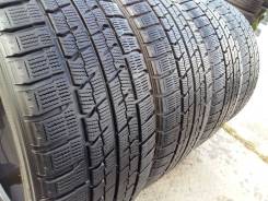 Goodyear Ice Navi Zea II, 235/45 R17 в Хабаровске Goodyear Ice Navi Zea II. Зимние, без шипов, 2012 год, 10 %