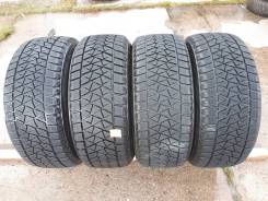 Bridgestone Blizzak DM-V2, 255 55 R18 в Хабаровске Bridgestone Blizzak DM-V2. Зимние, без шипов, 2014 год, 10 %