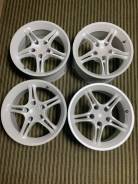 Комплект разношироких AVS Model 5 в Иркутске AVS Model 5. 7.5/8.0x16", 5x114.30, ET32/35, ЦО 73,0 мм.