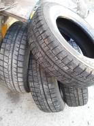 Bridgestone Blizzak Revo GZ, 205/65/15 в Новосибирске Bridgestone Blizzak Revo GZ. Зимние, без шипов, 2015 год, без износа