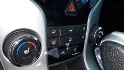 Блок управления климатом Chevrolet Cruze LS 2012 в Краснодаре Блок управления климат-контролем. Chevrolet Cruze, HR51S, HR52S, HR81S, HR82S, J300, J305, J308 Двигатели: A14NET, A14XERLDD, A17DTE, F16D3, F16D4, F1...