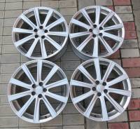Subaru R18 (original) в Краснодаре Subaru. 7.5x18", 5x114.30, ET55, ЦО 56,1 мм.
