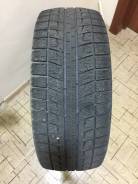Bridgestone Blizzak Revo2, 215/55R17 в Находке Bridgestone Blizzak Revo2. Зимние, без шипов, 2012 год, 40 %