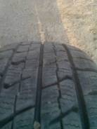 Goodyear Ice Navi Zea II, LT205/60R16 в Железногорске Goodyear Ice Navi Zea II. Зимние, без шипов, 2015 год, 20 %