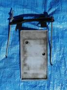   VITZ/ Platz NCP, SCP 99-04 Battery HOLD 