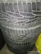 Kumho I'Zen XW KW17, 265/65 R17 в Тарко-Сале Kumho I'Zen XW KW17. Зимние, без шипов, 2014 год, 50 %