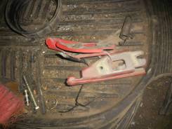 Петли капота БМВ 3 Е36 в Казани Крепление капота. BMW M3, E36 BMW 3-Series, E36