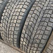 Dunlop Grandtrek SJ6, 205/70r15 без пробега по РФ в Хабаровске Dunlop Grandtrek SJ6. Зимние, без шипов, 2005 год, 30 %
