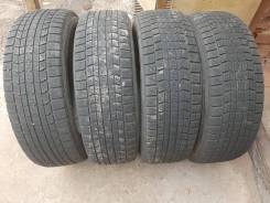 Dunlop, 225*65*18 в Красноярске Dunlop. Зимние, без шипов, 2012 год, 50 %