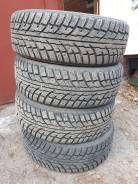 Kumho I'Zen, 225/65 R17 в Новосибирске Kumho I'Zen. Зимние, шипованные, 2012 год, 30 %