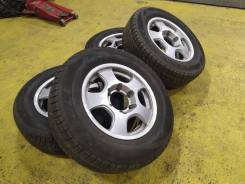 Диски Nissan Elgrand R15/6 JJ ET33 + зима Triangle 205/70 80% во Владивостоке Диски Nissan Elgrand R15/6 JJ ET33 + зима Triangle 205/70 80%. 6.0x15" 6x139.70 ET33 ЦО 110,0 мм.