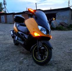 Yamaha Tmax, 2002 