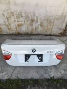 Крышка багажника BMW3 e90 фото