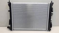 Радиатор охлаждения двигателя hyundai solaris / kia rio 1- (мкпп, п