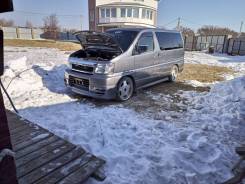 Nissan Elgrand, 2001 