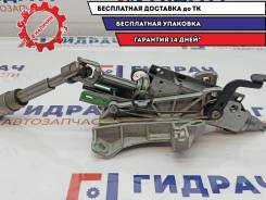   Ford Kuga 2 1874818. 