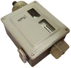 RT121 (017-521566) Danfoss   0-100kPa diff.8-40kPa G3/8 