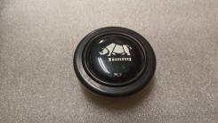Кнопка звукового сигнала руля Momo Suzuki Jimny фото