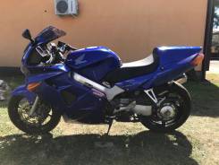 Honda VFR 800F, 2000 