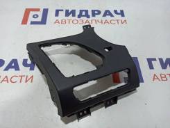      Hyundai ix 35 847212Y0009P. 