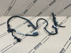   Toyota Verso 821140F050 1,  