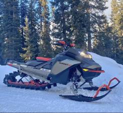 BRP Ski-Doo Summit X with Expert Package, 2022 