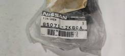   Nissan 85071JK60A 