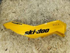       Ski-Doo Summit REV-XM 517304 