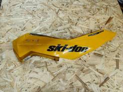       Ski-Doo Summit REV-XM 51730 