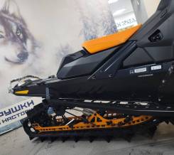 BRP Ski-Doo Summit X with Expert Package, 2024 