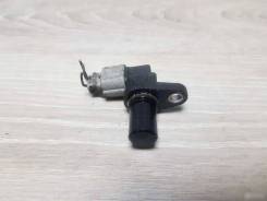    Mitsubishi Carisma Mitsubishi MD759164 